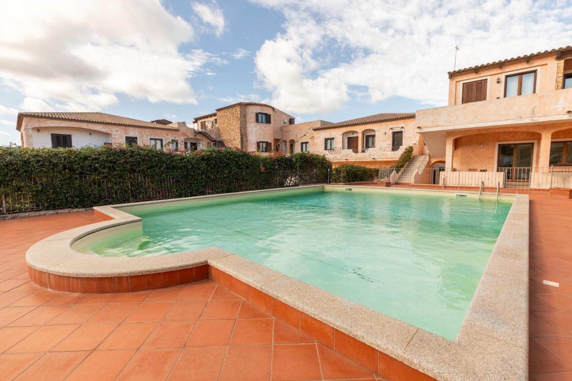 Nuovi Appartamenti Tri E Bilocali In Residence Con Piscina A Porto Cervo 800Mt Mare Liscia di Vacca Dış mekan fotoğraf